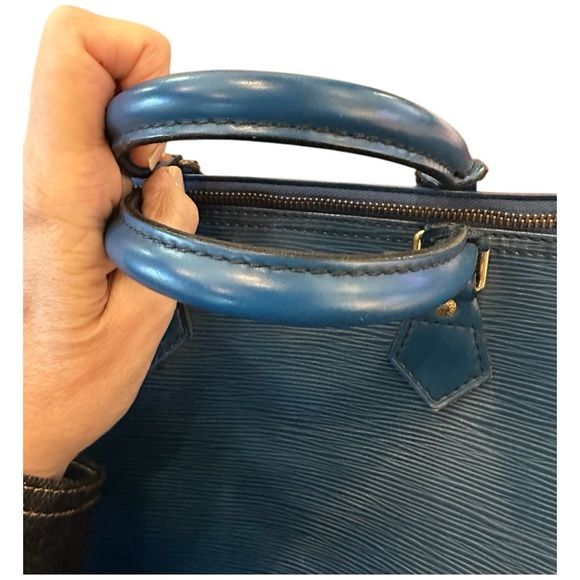 LOUIS VUITTON Speedy 30 Blue Epi Leather Boston Hand Bag Purse - Picture 11 of 15